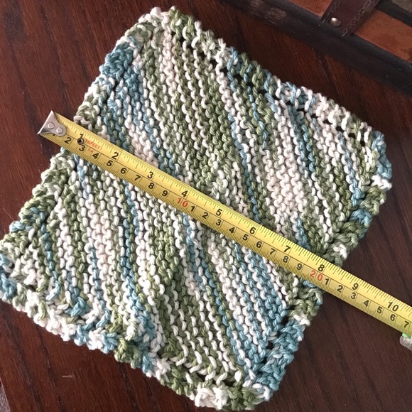 Handmade Crochet Washcloths - set of 4 - Picture 2 of 3